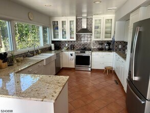 120 Island Rd in Highland Lakes, NJ - Building Photo - Building Photo