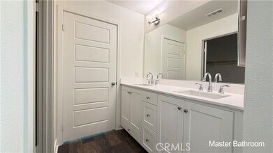 12745 Watt Ln in Los Angeles, CA - Building Photo - Building Photo