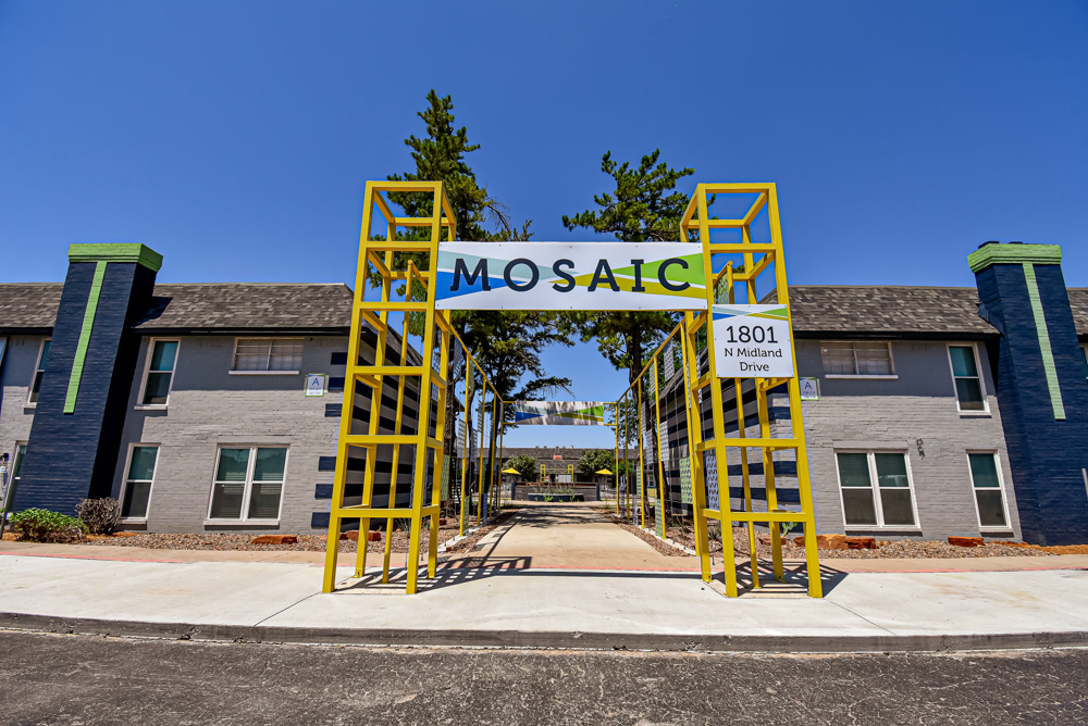 Mosaic - MOVE IN TODAY!!! Photo