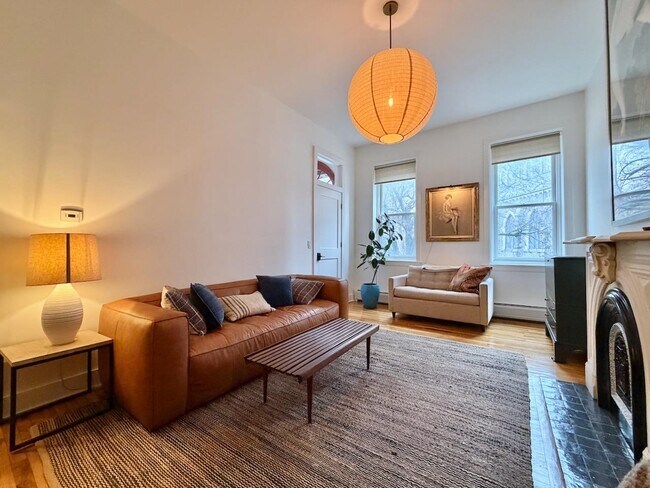 820 Grand St in Jersey City, NJ - Building Photo - Building Photo