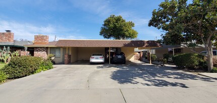 3038 N Vagedes Ave in Fresno, CA - Building Photo - Building Photo