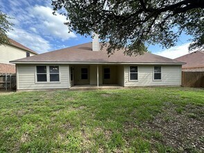 5705 Sulfur Spring Dr in Killeen, TX - Building Photo - Building Photo