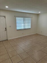1253 White Pine Dr in Wellington, FL - Building Photo - Building Photo