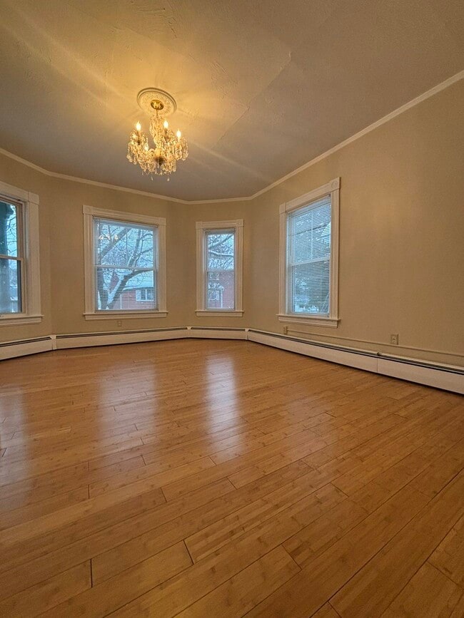 100 Ashland St in Manchester, NH - Building Photo - Building Photo