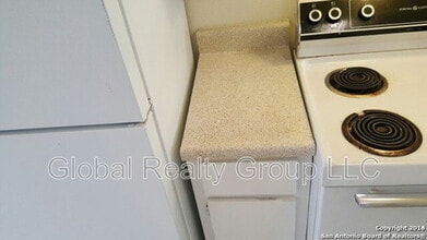 611 W Harding Blvd in San Antonio, TX - Building Photo - Building Photo