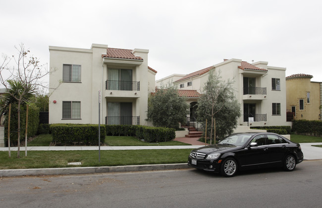 Verdugo Springs in Burbank, CA - Building Photo - Building Photo