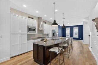 1141 Tea Olive Ln in Dallas, TX - Building Photo - Building Photo