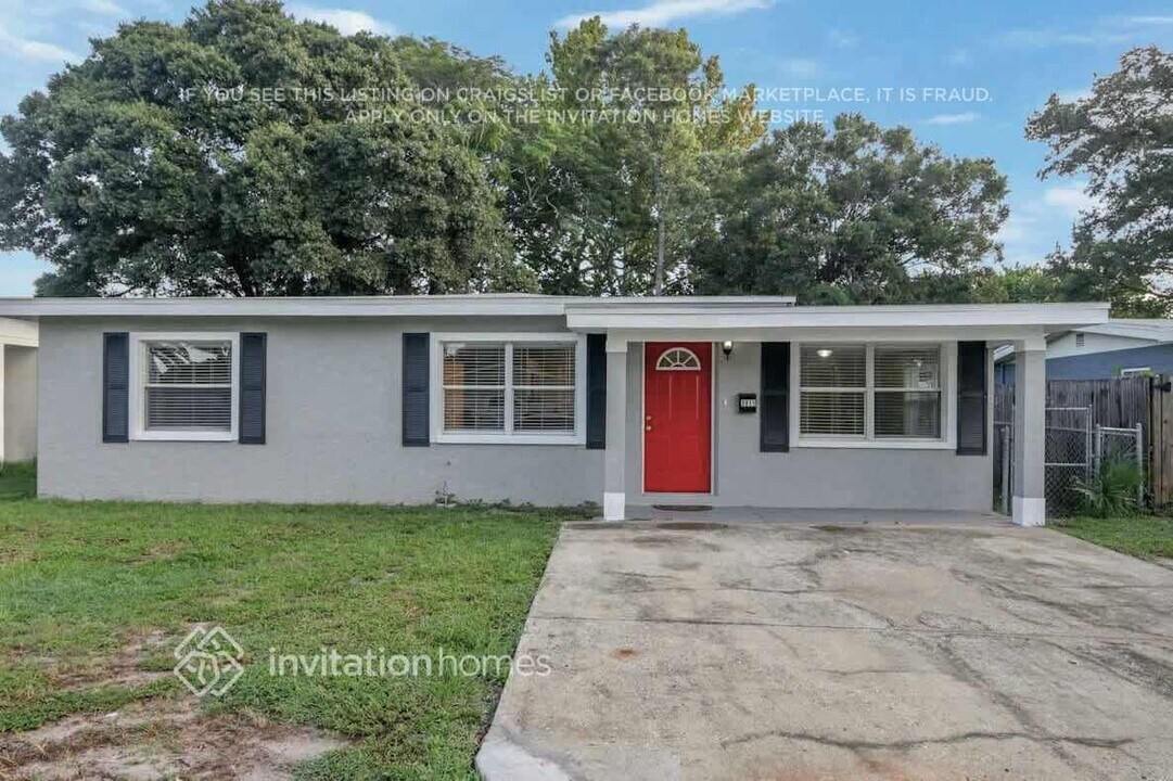 3911 13th Ave N in St. Petersburg, FL - Building Photo