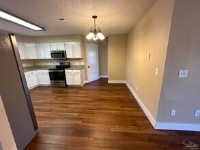 10701 Brook Bend Cir in Pensacola, FL - Building Photo - Building Photo