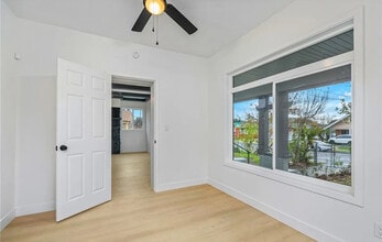 358 W 11th St in San Bernardino, CA - Building Photo - Building Photo