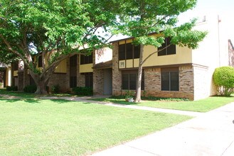 Villa Bella in Euless, TX - Building Photo - Building Photo
