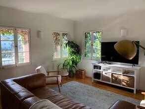 941 N. Vendome St. in Los Angeles, CA - Building Photo - Building Photo