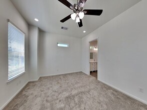 9902 Clark Rd in Houston, TX - Building Photo - Building Photo