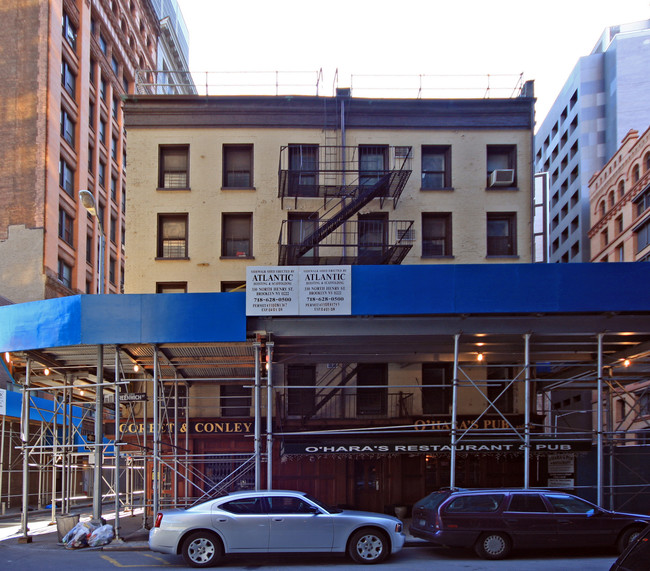 137-139 Greenwich St in New York, NY - Building Photo - Building Photo