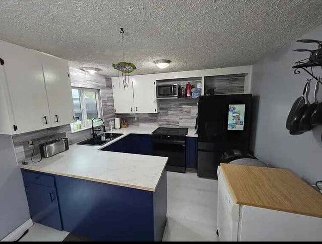 22507 51st Ave W, Unit 3320 in Mountlake Terrace, WA - Building Photo - Building Photo