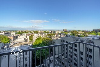 1499 Bedford Ave, Unit 9G in Brooklyn, NY - Foto de edificio - Building Photo