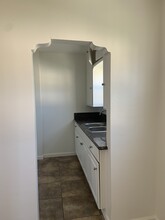 105 N Cedar Ave in Inglewood, CA - Foto de edificio - Building Photo