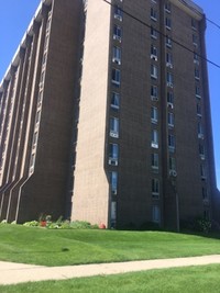 Jefferson Towers in Muskegon, MI - Building Photo - Building Photo