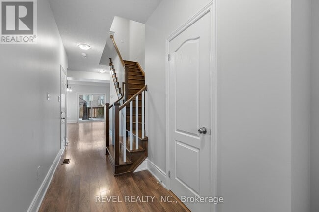 35 Sunset Way in Thorold, ON - Building Photo - Building Photo