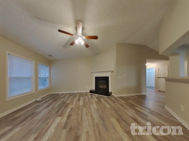 300 Stone Valley Xin in Canton, GA - Foto de edificio - Building Photo