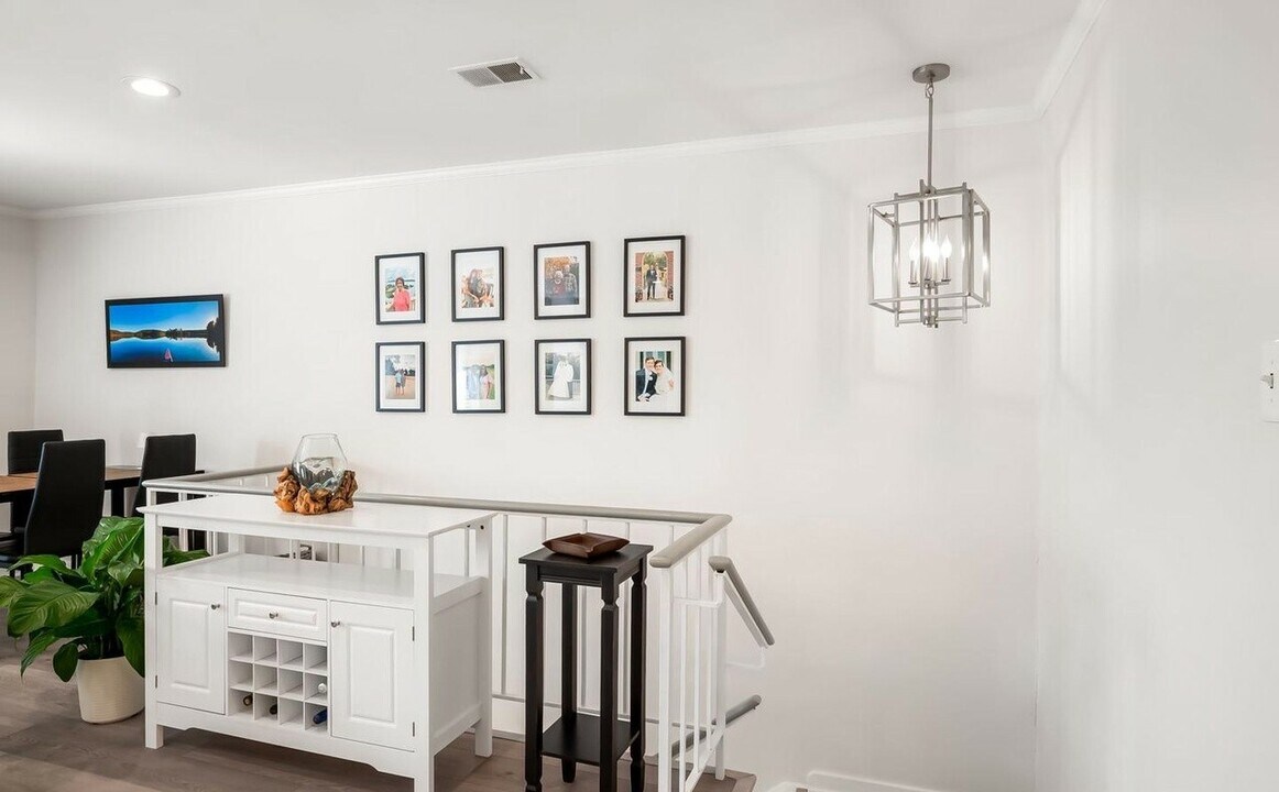 120 W Barre St in Baltimore, MD - Building Photo
