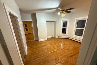 56 2nd Ave in Lowell, MA - Building Photo - Building Photo