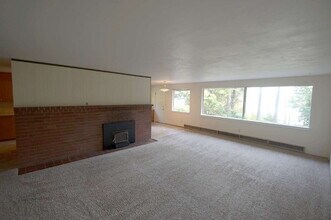 252 Schindler Rd in Sequim, WA - Building Photo - Building Photo