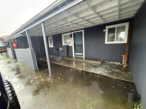 1032 24th Ave in Seaside, OR - Building Photo - Building Photo