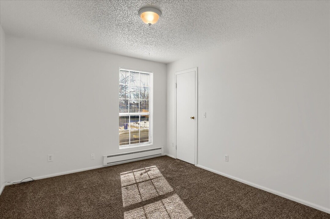 16651 E Arizona Pl in Aurora, CO - Building Photo