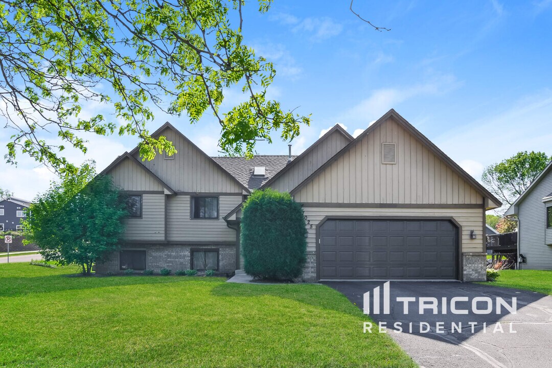 17025 Toronto Ave SE in Prior Lake, MN - Building Photo