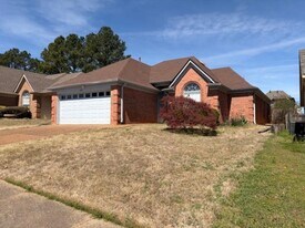 1139 Breezy Valley Dr in Cordova, TN - Building Photo