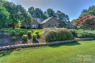840 Emerson Dr in Mooresville, NC - Foto de edificio - Building Photo