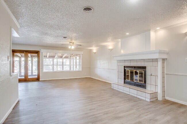 4208 49th St in Lubbock, TX - Building Photo - Building Photo