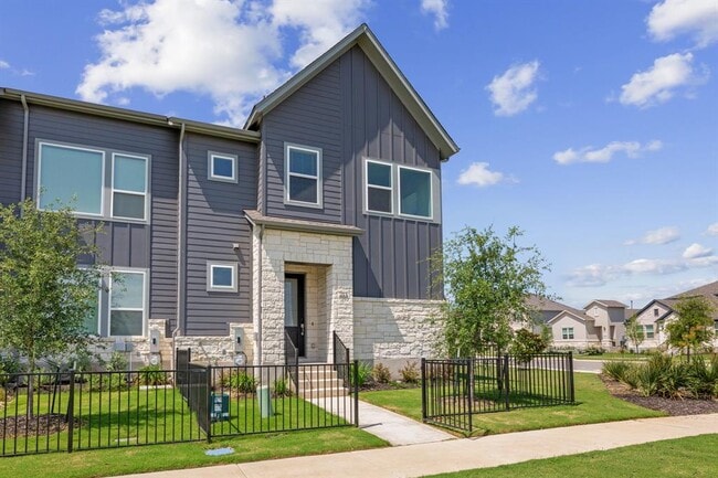 213 Flowers Ave in Hutto, TX - Building Photo - Building Photo