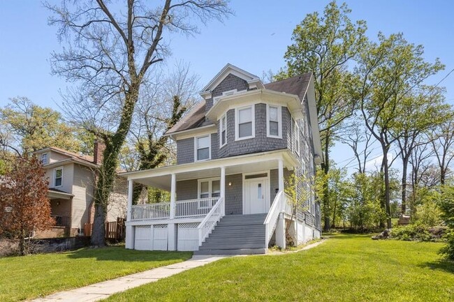 property at 5821 Royal Oak Ave