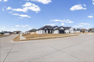 5909 Serviceberry Terrace in Columbia, MO - Building Photo - Building Photo