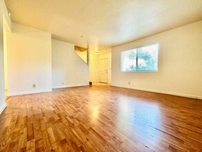 9 Lanterns in Chico, CA - Building Photo - Interior Photo