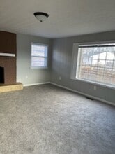 13205 Hampshire Ct in Woodbridge, VA - Building Photo - Building Photo