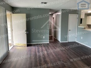 426 NW Greenmeadow Dr in Lawton, OK - Building Photo - Building Photo