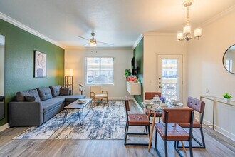 2155 S 55th St in Tempe, AZ - Foto de edificio - Building Photo