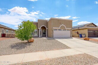 14812 Hunters Grove Ave in El Paso, TX - Building Photo - Building Photo