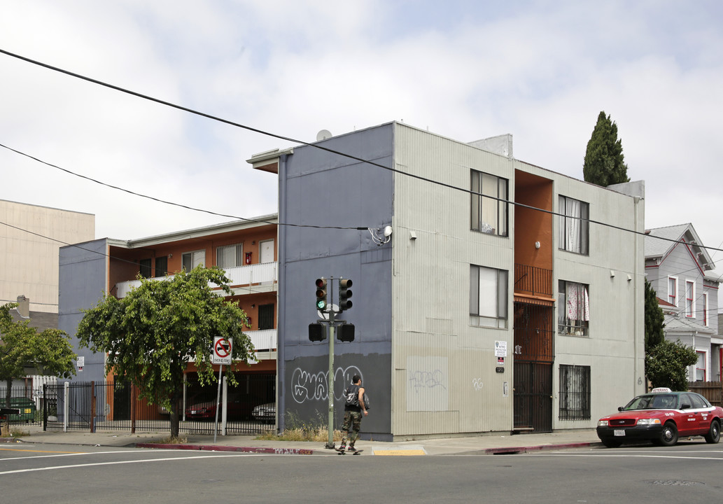 3201 Adeline St in Oakland, CA - Building Photo