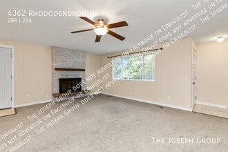 4362 N Rhododendron Dr in Oak Harbor, WA - Building Photo - Building Photo