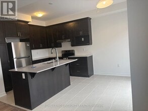 228 Greer St in Barrie, ON - Building Photo - Building Photo