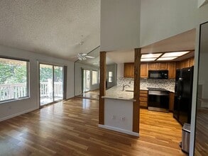 2875 Idlewild Dr in Reno, NV - Building Photo - Building Photo