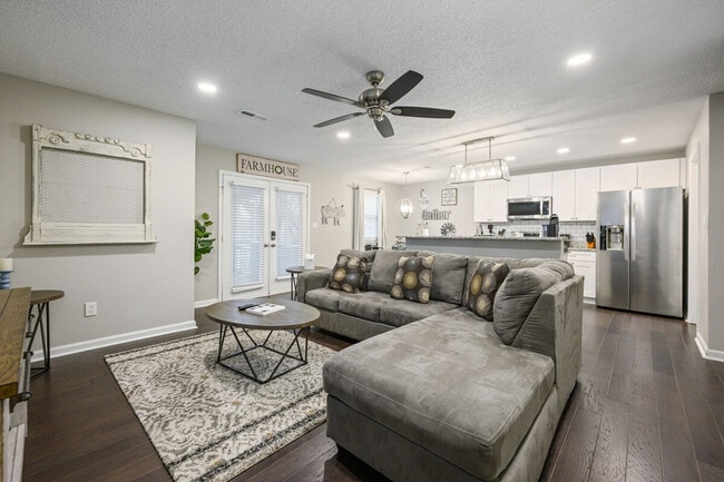 10 Jill Ln in Cartersville, GA - Foto de edificio - Building Photo