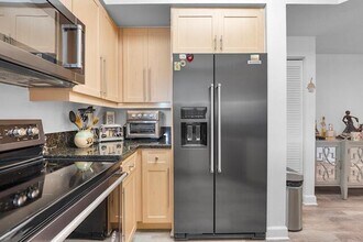 111 SE 8th Ave in Fort Lauderdale, FL - Building Photo - Building Photo
