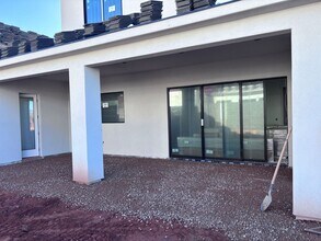 307 Sidbury Rd in Washington, UT - Building Photo - Building Photo