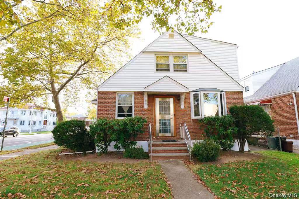 50-36 190th St in Queens, NY - Building Photo