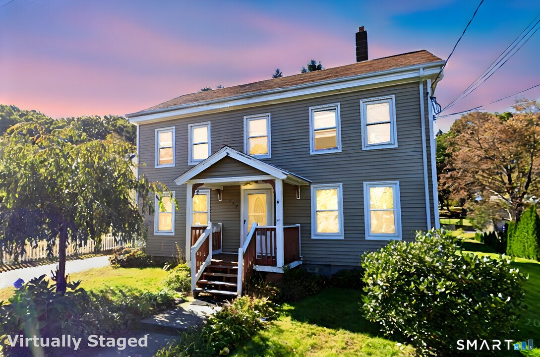 157 Eastern Ave in Waterbury, CT - Building Photo